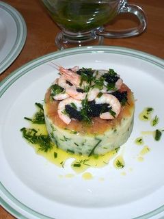 Una foto de Timbal de patatas y salmón