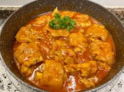 Una foto de cerdo en salsa
