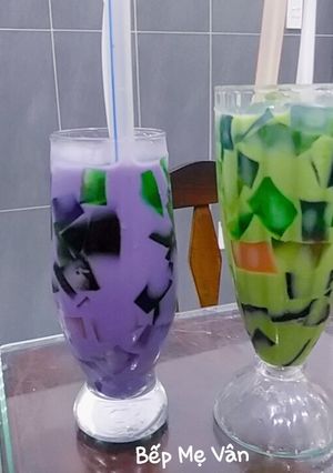 Hình của món Trà sữa thạch matcha và trà sữa thạch khoai môn.