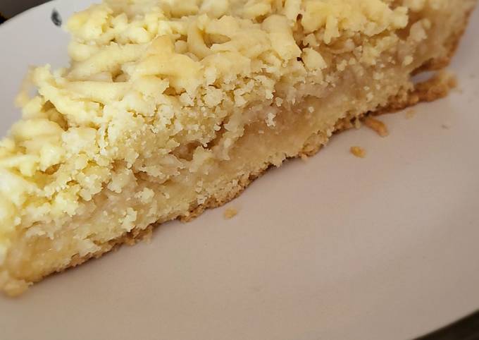 Пісочний пиріг з яблуками за 30 хвилин — смачніше ви не пробували!