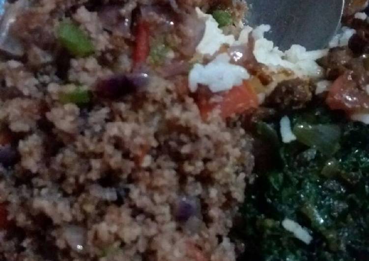 Fried Minced meat, spinach with rice