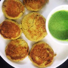 A picture of Chicken Shami Kabab.