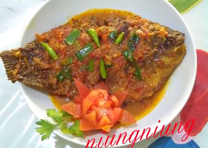 Resep GURaMe pedaas bumbu kuning, Enak Banget