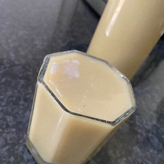 A picture of Guava and Date Juice.