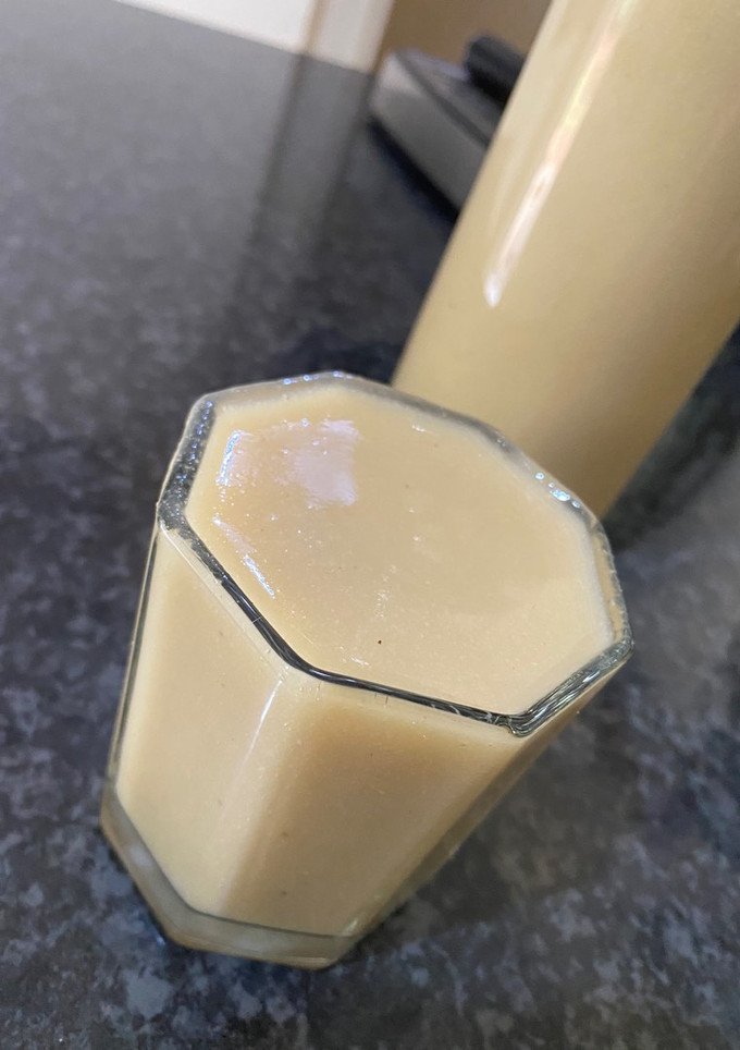 A picture of Guava and Date Juice.