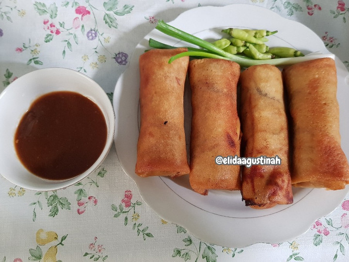 Bagaimana Membuat Lumpia Rebung Simpel