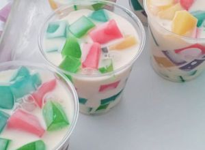 Una foto de Gelatina de mosaico individual para fiesta