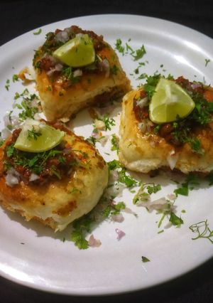 A picture of Masala Pav.
