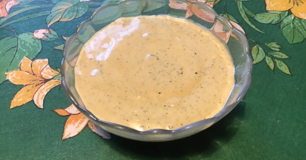 Sauce salade à la moutarde, noix, vinaigre de truffe et fines herbes de Mila Skull Cookpad