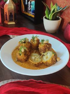 নিরামিষ বেনারসি আলুর দম (Niramish aloor dum recipe in Bengali) রেসিপির প্রধান ছবি