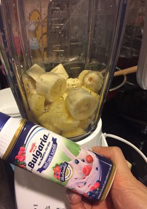 A picture of Mixed Fruit Smoothie.