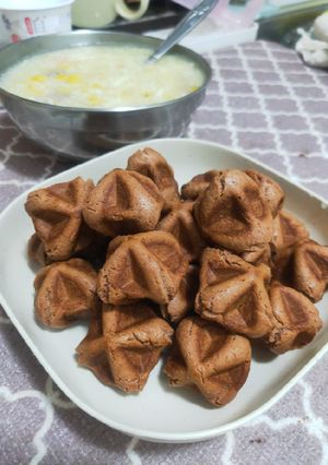 【甜點】鬆餅粉應用008： 一口沖泡巧克力粉鬆餅 的食譜成品照片