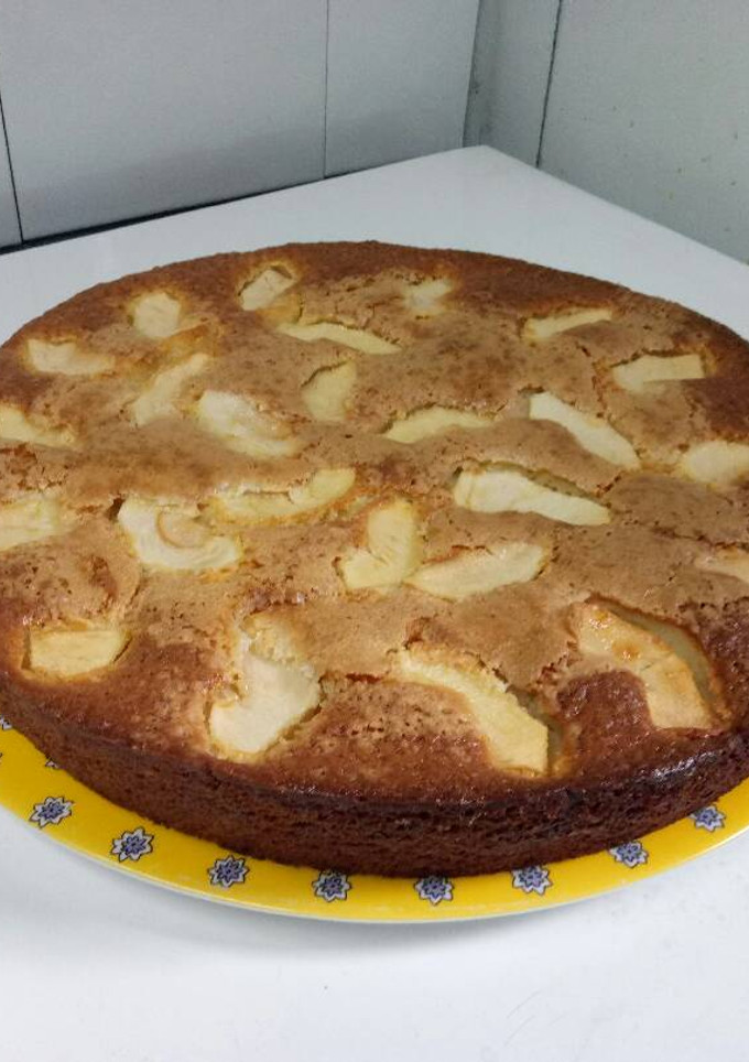 Una foto de Bizcocho de manzana muy fácil!! ;-)