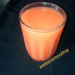 A picture of Strawberry mango smoothie.