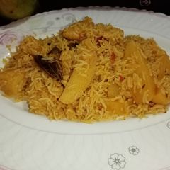 A picture of Special Aloo Tahiri 😋👌serve with Raita Wali Salad.