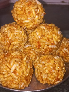 મમરા ના લાડુ (Mamara Ladoo Recipe In Gujarati) રેસીપી મુખ્ય ફોટો
