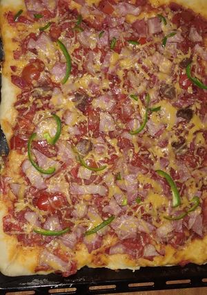 A picture of Homemade Beef brawn pizza#moms recipe.