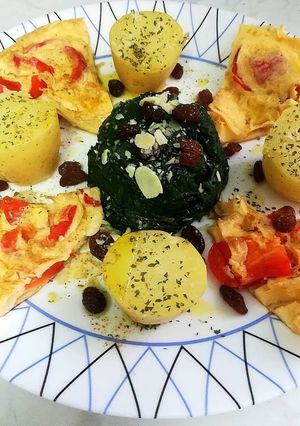 Foto principal de Plato Único de Espinacas con Tortilla Francesa y papas al vapor