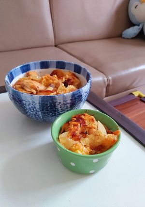 Hình của món CƠM GÀ TRỨNG (OYAKO-DON).