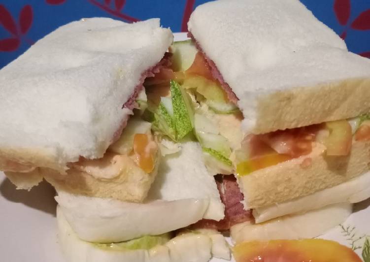 Cara Gampang Menyiapkan Sandwich dadakan yang Enak Banget