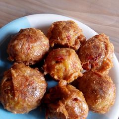 A picture of Yam balls.