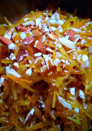 A picture of Meethi saffron seviyan.