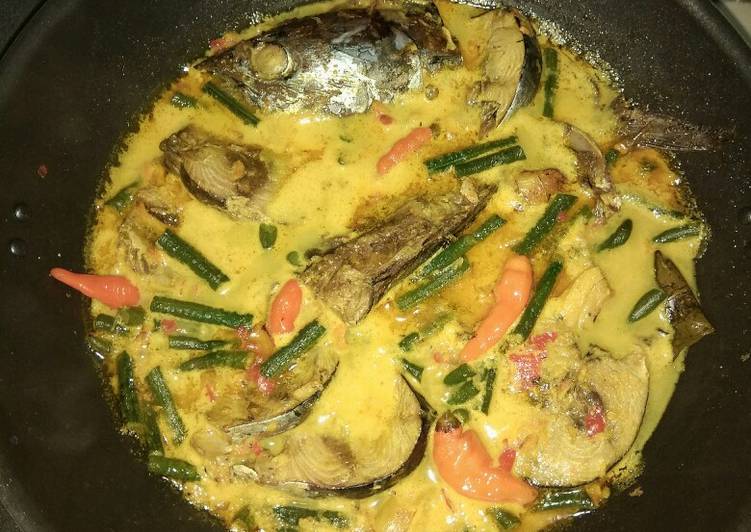 Resep Tuna pedas masak kuning yang Lezat Sekali