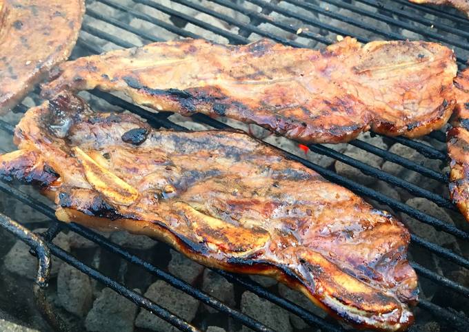 Cross cut outlet ribs