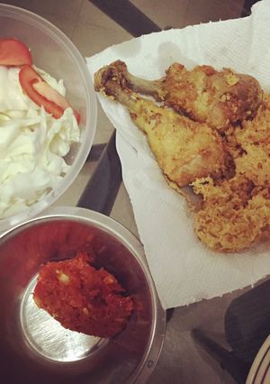 Foto resep Ayam Kuning Kremes