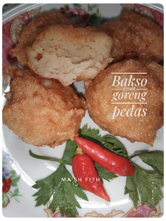 Foto resep Bakso Ayam Goreng Pedass
