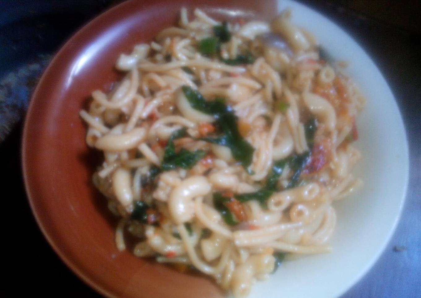 Spaghetti and macaroni