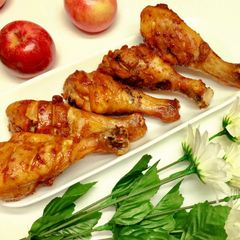 A picture of Honey chicken thighs.