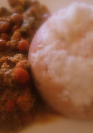 A picture of Kadala Curry.