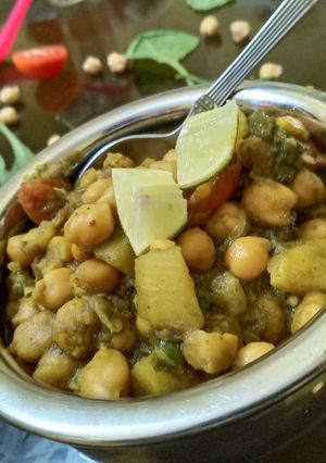 সবুজ চানা মসলা রেসিপির প্রধান ছবি