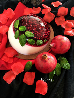 عکسی از دستور پاناکوتا وانیلی با ژله انار solmaz