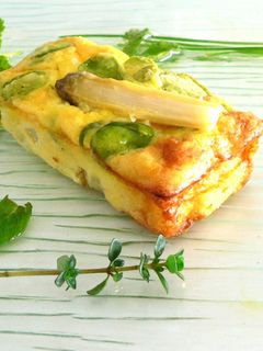 Une photo de Petits flans printaniers aux asperges et fèves