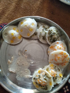 வெஜிடபிள் இட்லி (Vegetable idli recipe in tamil) செய்முறை முக்கிய புகைப்படம்