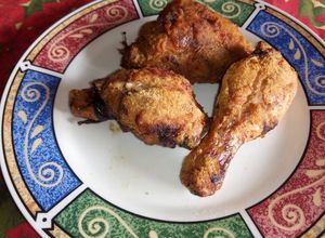 Una foto de Pollo broaster en air fryer🍗🍵