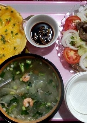 Hình của món Bữa cơm gia đình đu đủ, đầy sắc màu đầu năm mới.