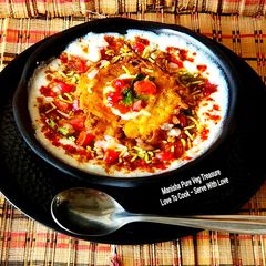 A picture of Shredded Potato Patty Chaat - Lachha Aloo Tikki Chaat.