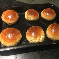 Hamburger Buns A picture of Hamburger Buns.