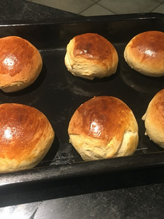 A picture of Hamburger Buns.