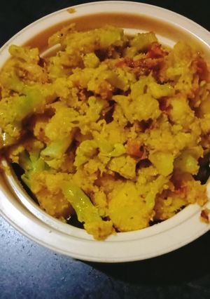 A picture of Gobhi aloo.