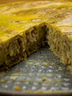 Una foto de Pastel de crepes con carne