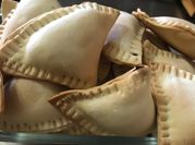 Una foto de empanada de pescado