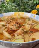 Canh chua chả cá chiên