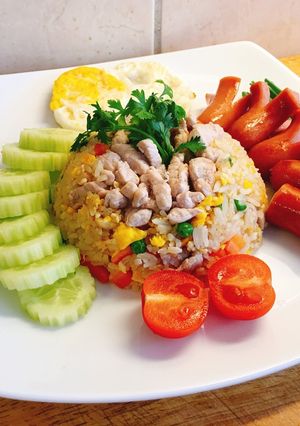 รูปของ ข้าวผัดหมู By ครัวแม่ศรีเหลี่ยม