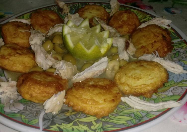 طاجين الزيتون بكروكيت البطاطا