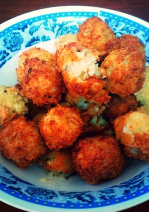 A picture of Potato Balls with Cheddar and Sausage.