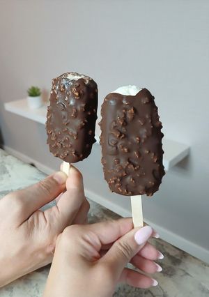 Une photo de Magnum Keto aux éclats d'amandes